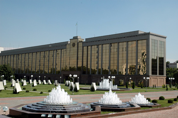 Uzbekistan Introduces KPI-Based Bonuses for School Principals and Teachers - UzDaily.uz