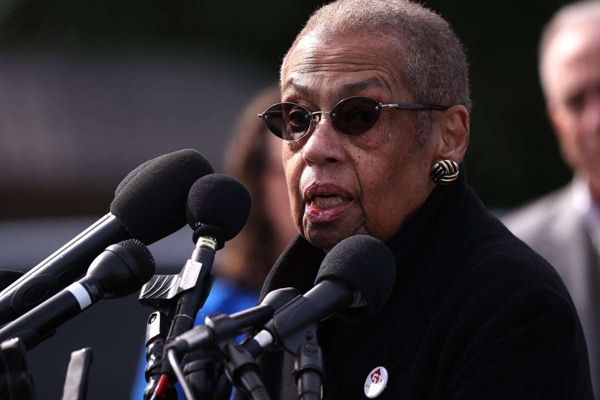 Oldest U.S. House Member Eleanor Holmes Norton Falls Victim to $4,000 Scam, Has ‘Early Signs of Dementia’—Still Seeks Re-election