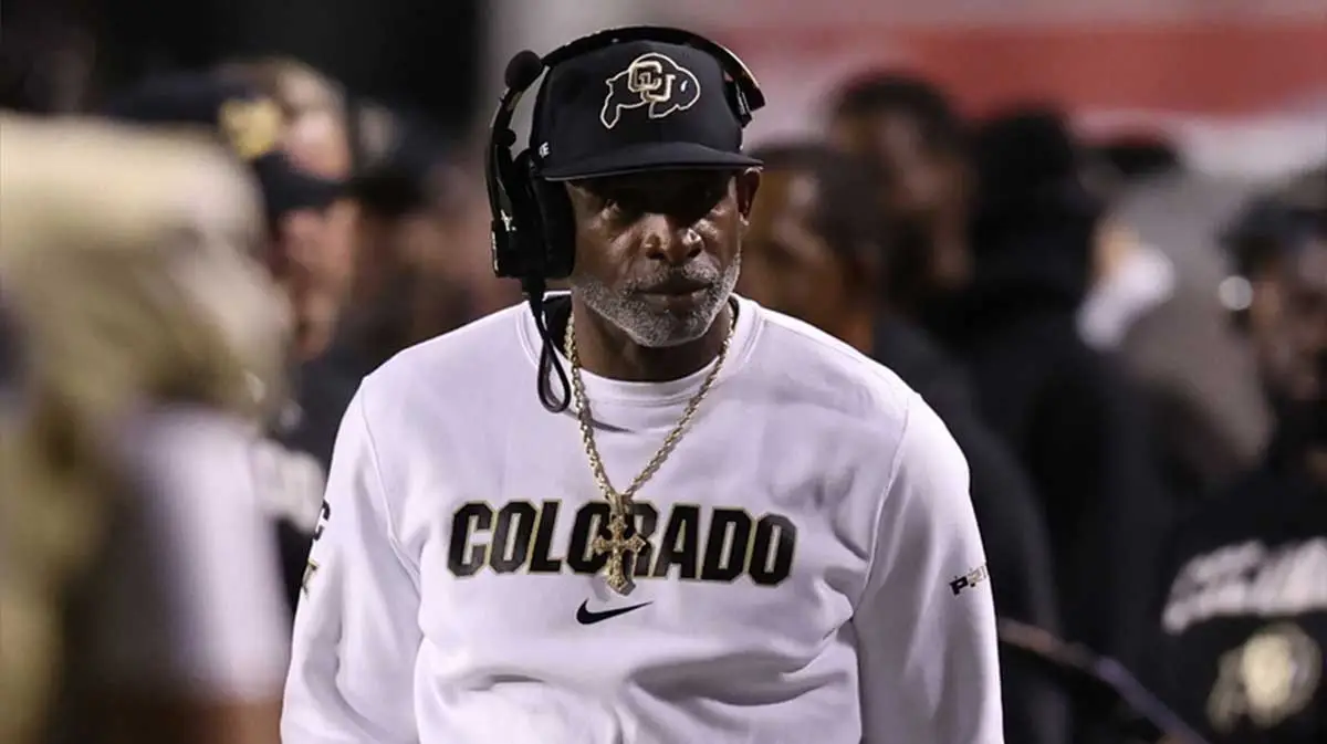 Fans clown Colorado, Deion Sanders for 43 point 1st half deficit vs. Utah