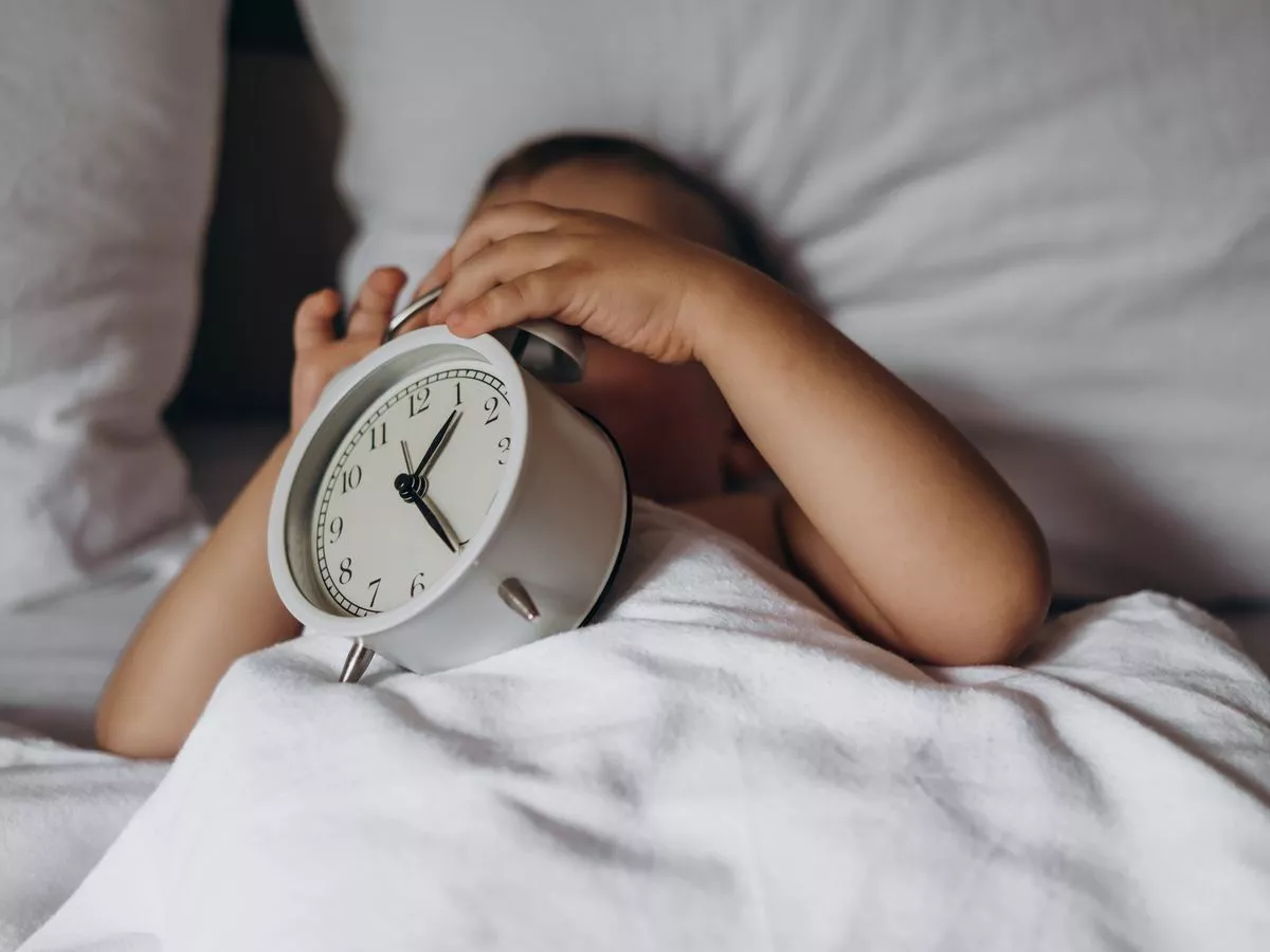 Why clocks going back can 'cause chaos' for kids and what to do about it