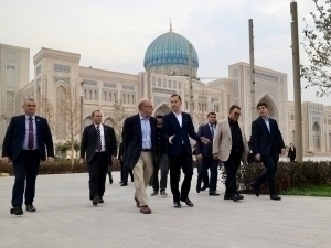 US Special Envoy Sergio Gor arrives in Tashkent - Qalampir.uz