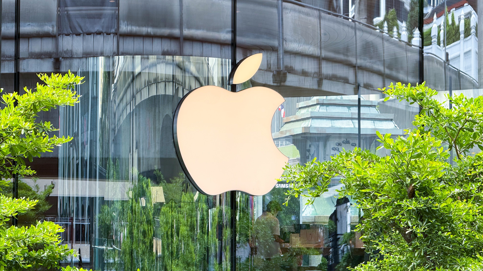 iPhone 20 Could Feature Solid-State Buttons - Here's What That Means