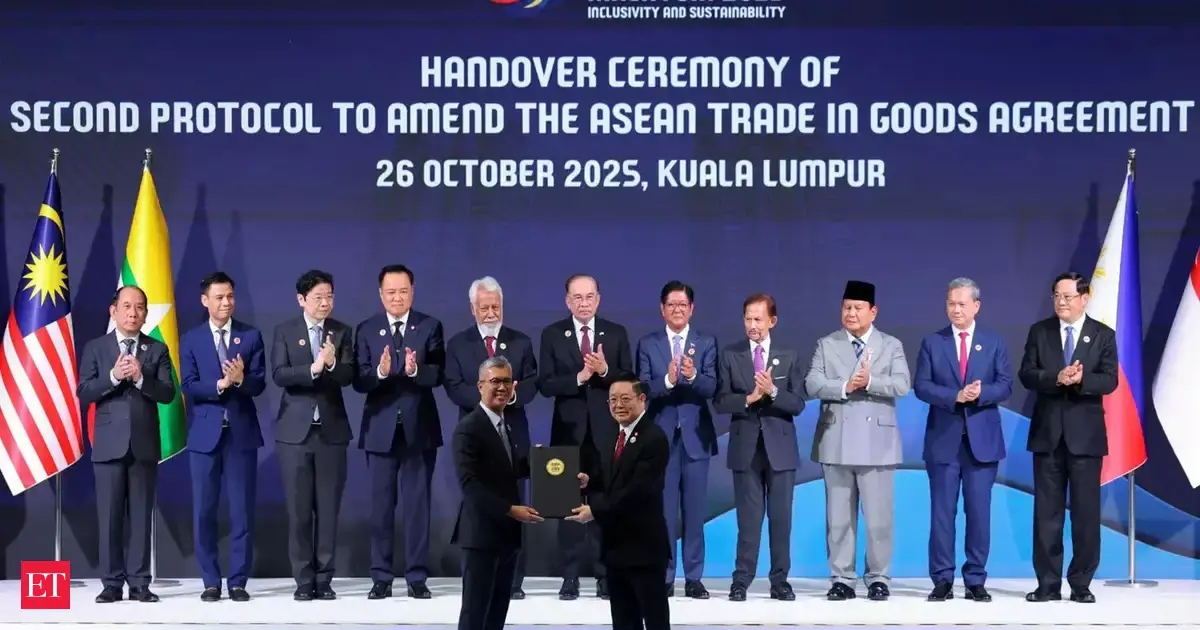 Vietnam PM proposes economic connectivity, maritime cooperation to advance ASEAN-India relations