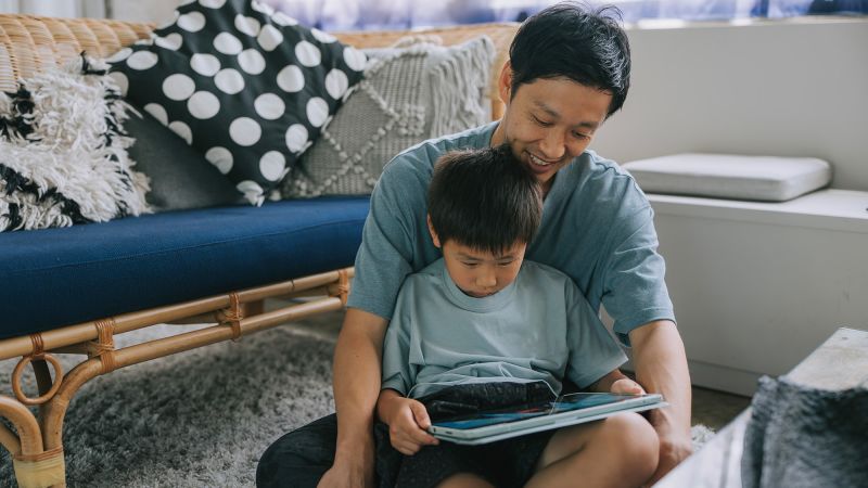 How to teach your kids healthy tech habits