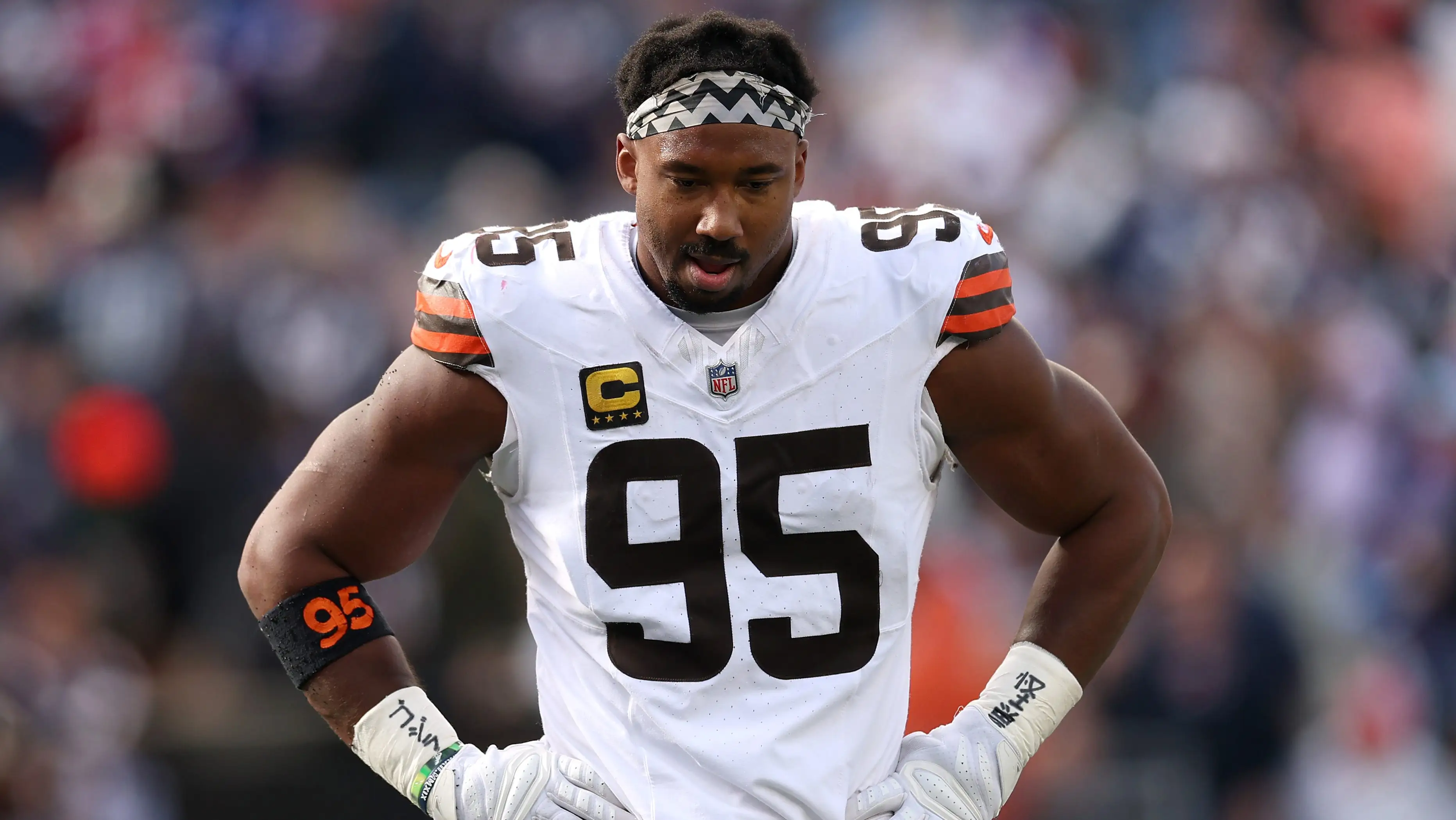 Browns Send Message on 'Frustrated' Myles Garrett After Outburst