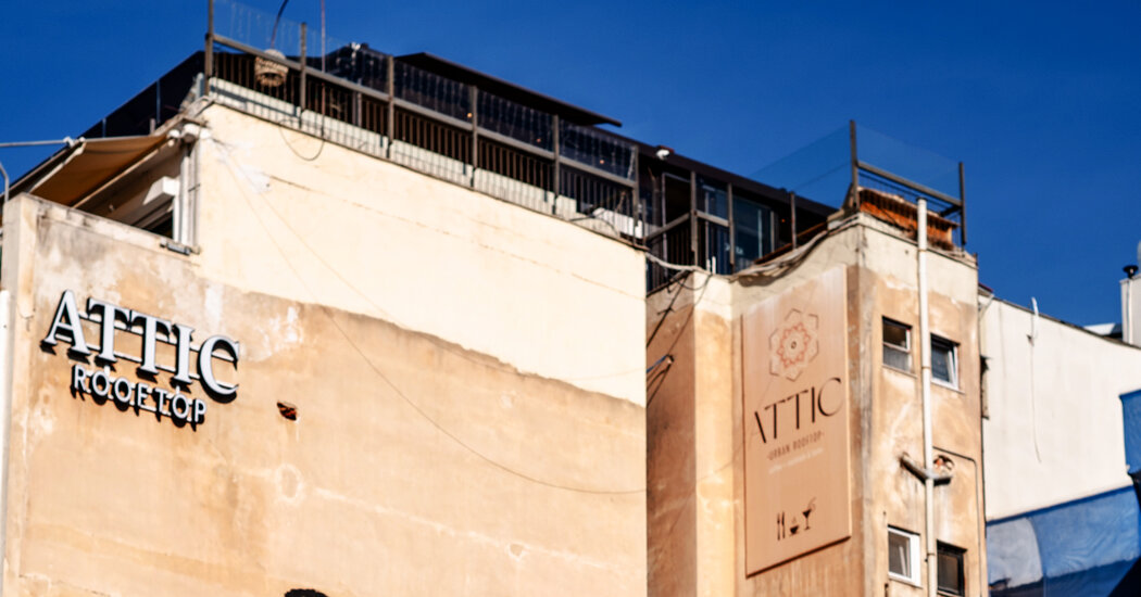 ‘Anti-Tourism’ Tours Show Visitors a Different Side of Vacation Hot Spots