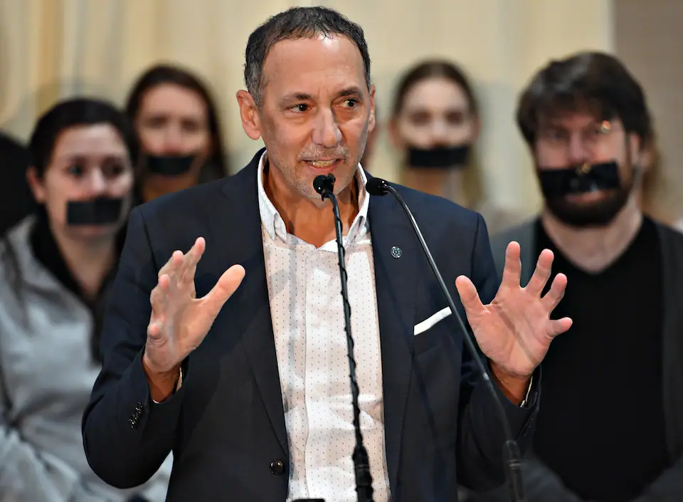 Nouvelle rémunération des médecins: la réforme affectera les soins, dit Dr Oliva