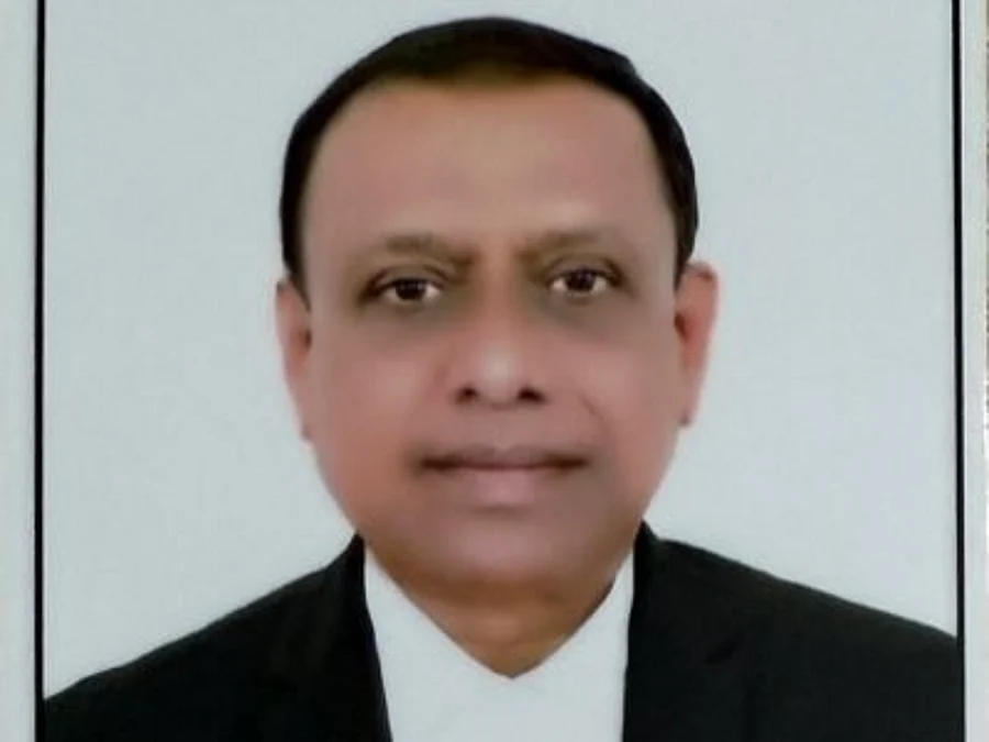 'Misleading Narrative': Ex-LIC Chairman Slams Washington Post For Allegations Over Investment In Adani Group