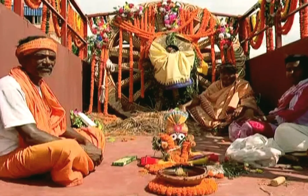 Puri Srimandir donates Nandighosha chariot wheel to Kakatpur Deulimath