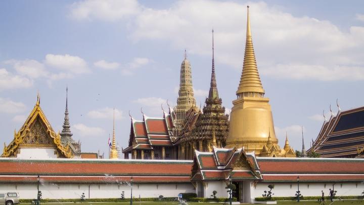 Thailand Enters Year-Long Mourning, Here's Travel Guidance for Visitors