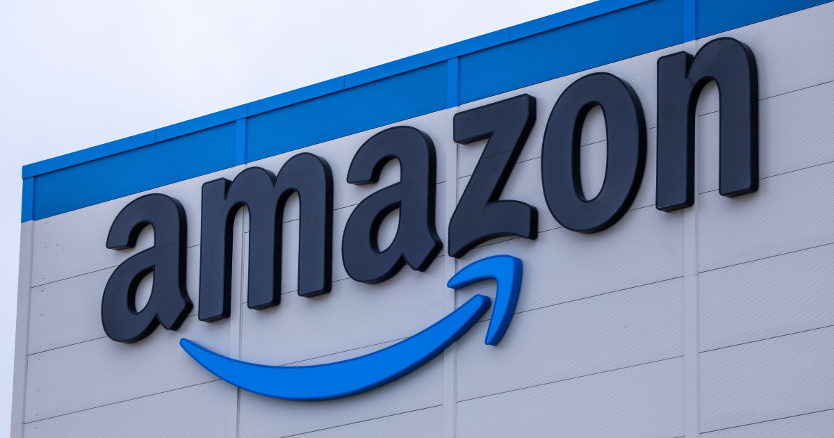 Amazon is selling a $45 anti-theft travel backpack for $25