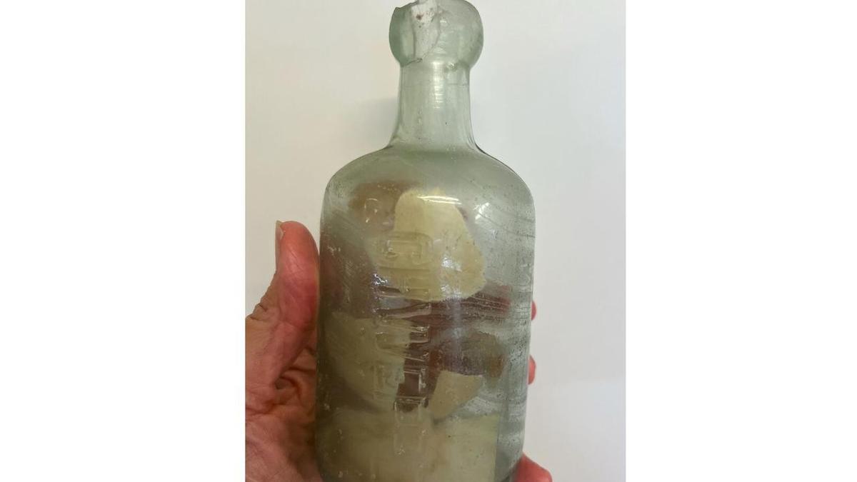 WWI time capsule uncovered: ANZAC Soldiers’ 1916 bottle letters discovered on Western Australia coastline