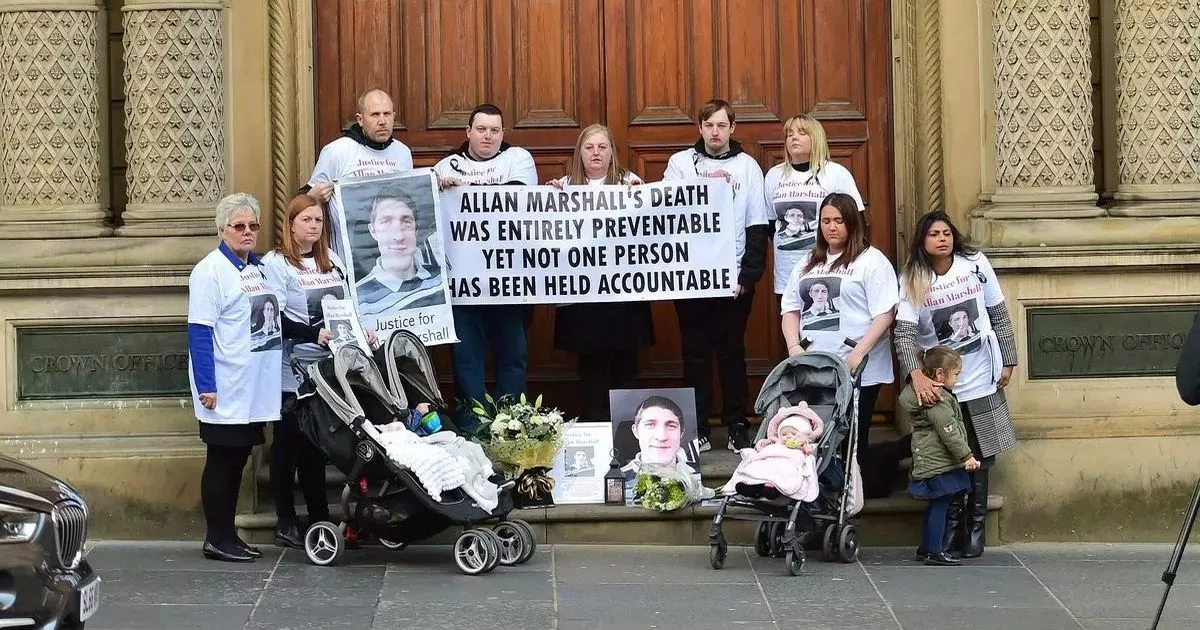 Family of Lanarkshire dad blast prison chiefs for halting roll-out of 'pain-free' restraint after tragic death