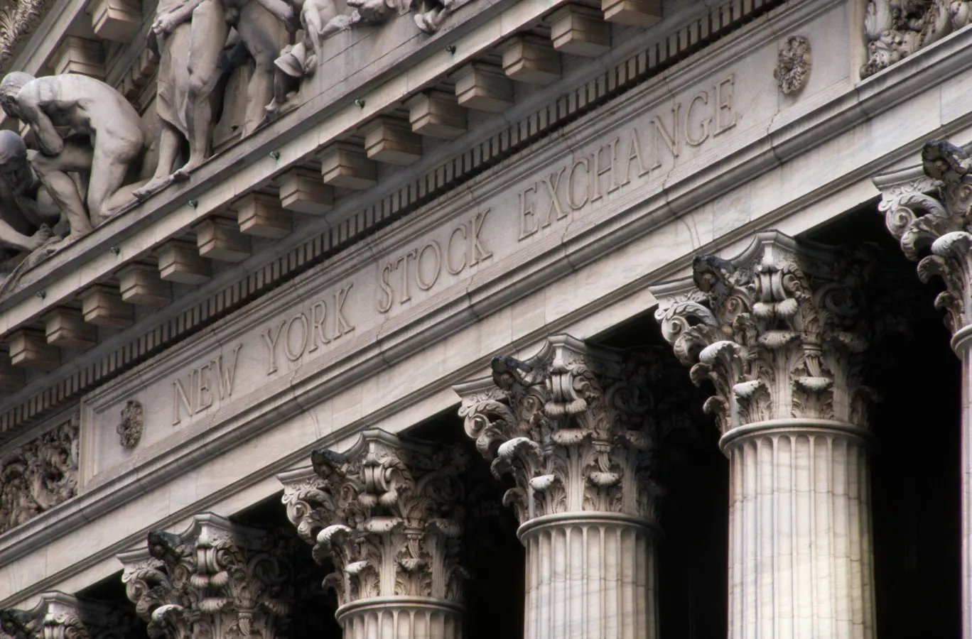 These 4 NYSE Stocks Pay 3+% Dividends And They Trade Below Book Value