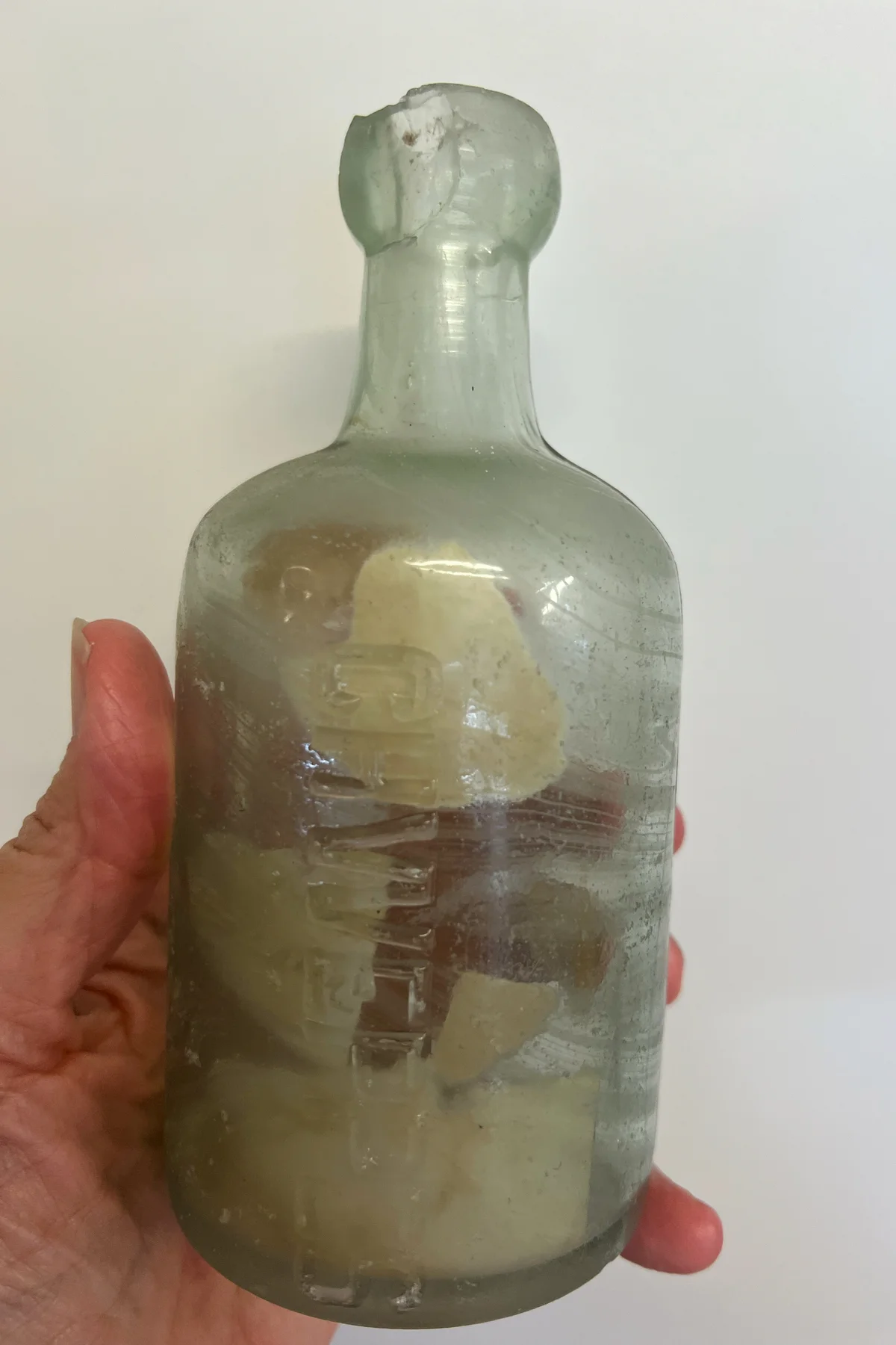 WWI messages in a bottle found on beach after a century