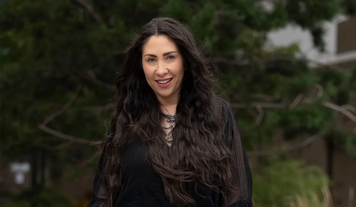 Irish hitmaker RuthAnne was told 'you're not hot enough to be a Beyoncé or fat enough to be Adele'