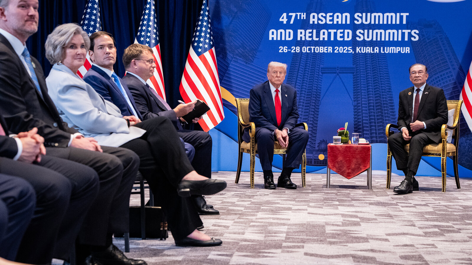 Trump Opens Trip With Trade Deals in Southeast Asia