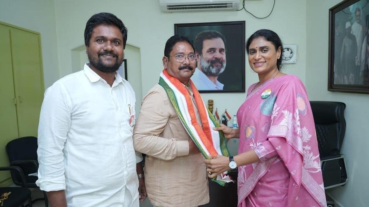 Retired Customs official joins Congress