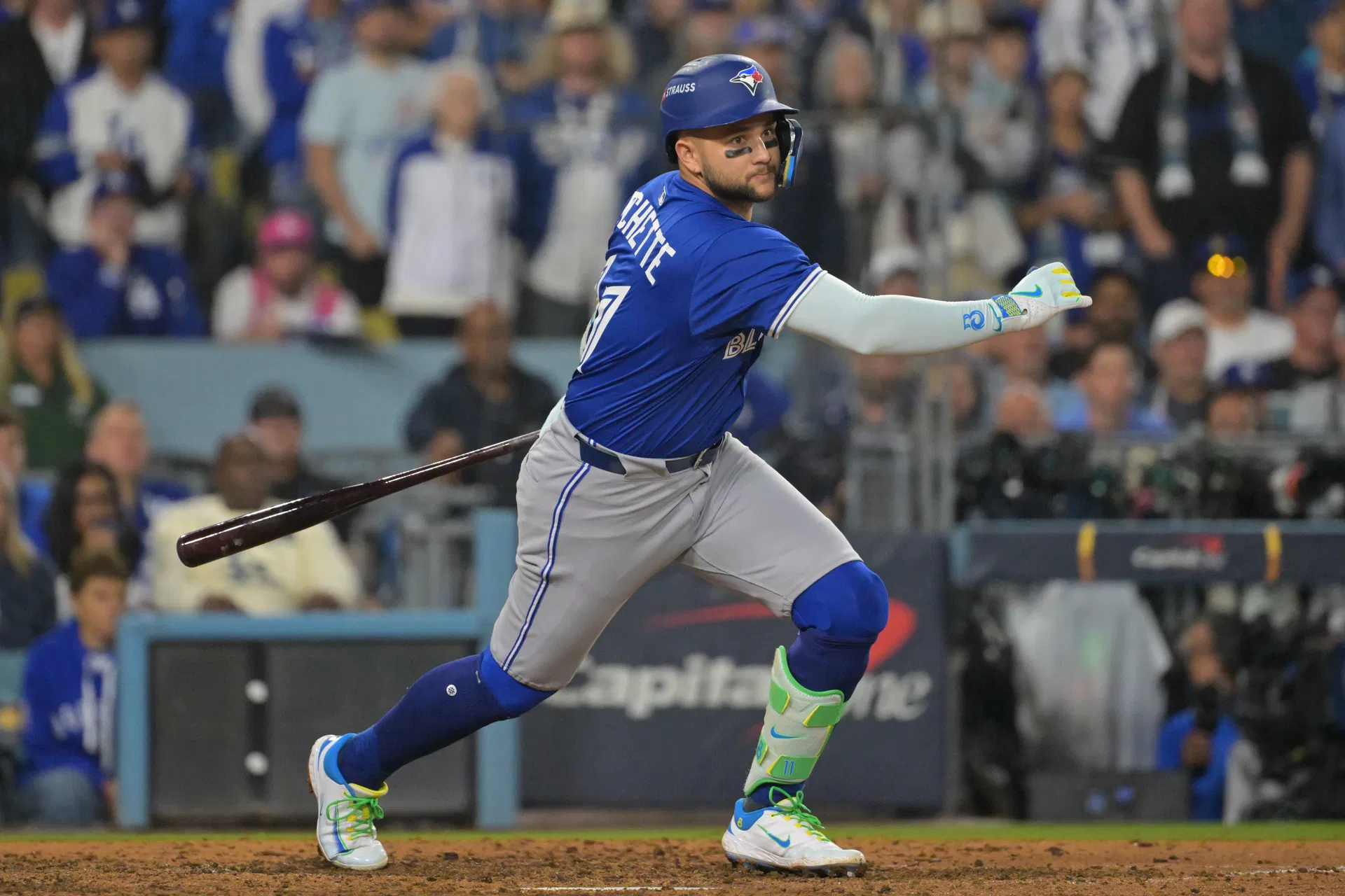 "Called ump's wife to tell her he's cheating" - Fans erupt as Bo Bichette gets thrown out in bizarre sequence sparked by umpire’s delay