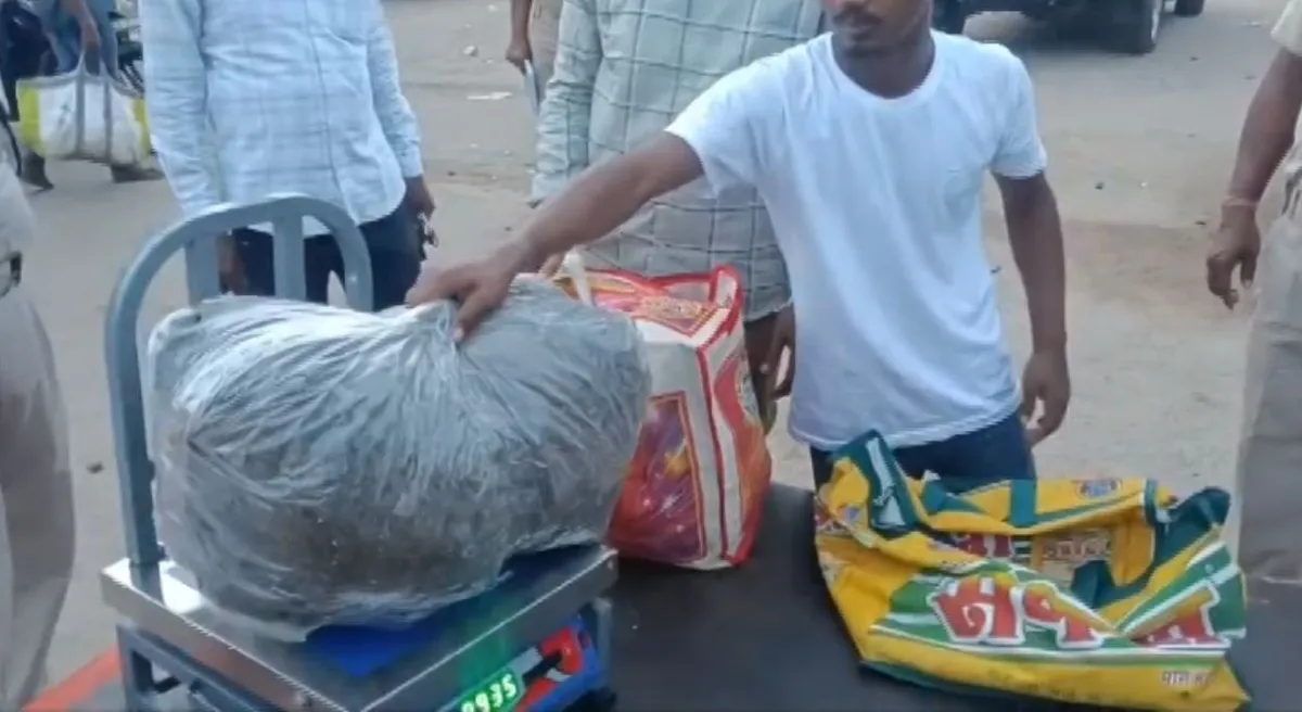 Smugglers use train roof to peddle ganja; racket busted at Puri Railway Station