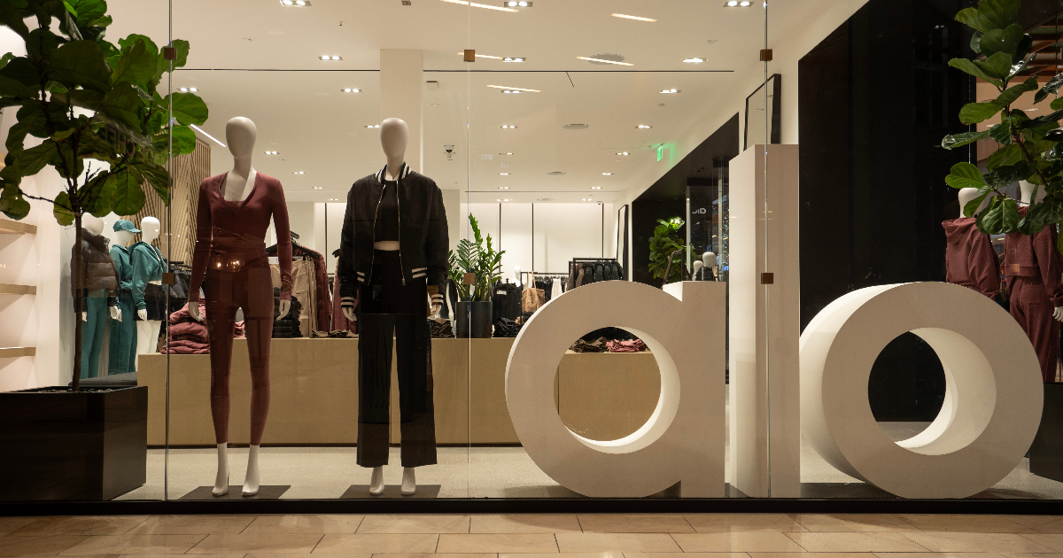 Alo's Foxy Sherpa Jacket Is 30% Off-Grab It Before It's Gone