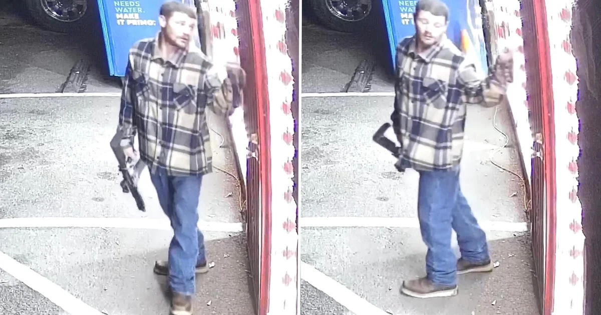 Man holding AR-style rifle outside Yuba City smoke shop being sought