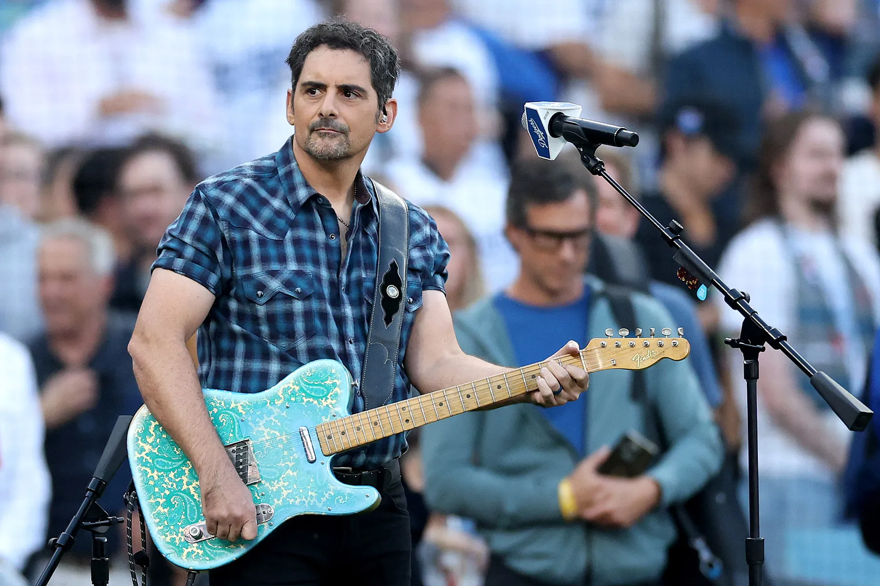 Brad Paisley Extends His Tradition of Playing National Anthem Prior to World Series Games With Extra Innings