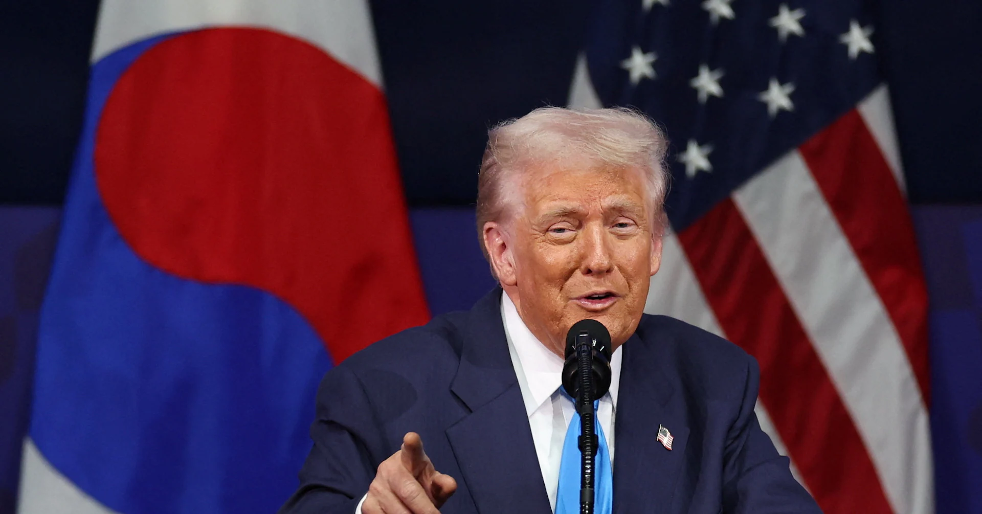 Trump again targets Fed's Powell on interest rate cuts