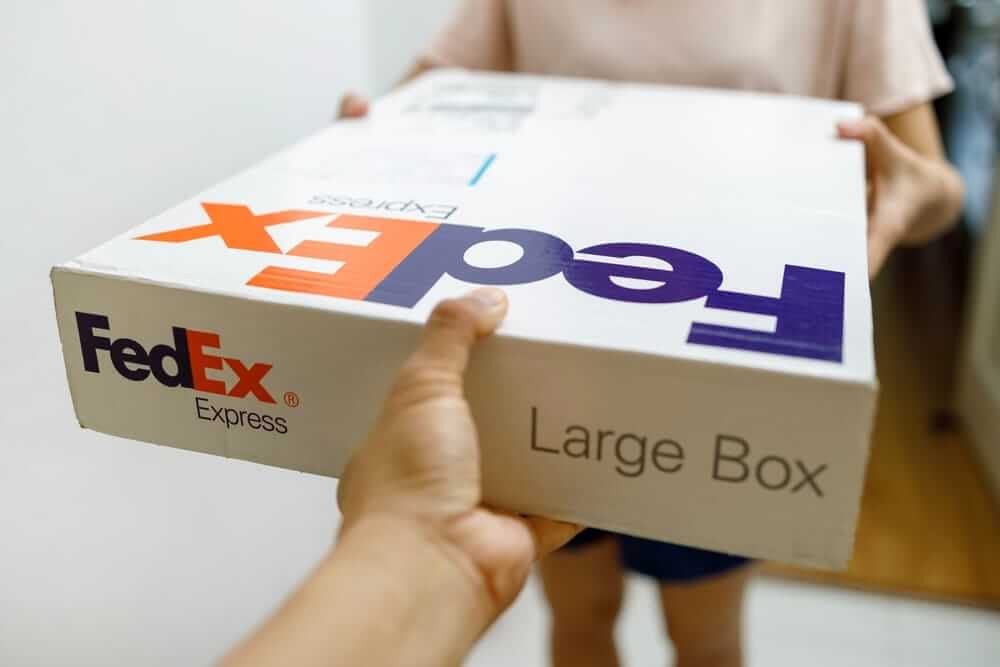 What You Need To Know Ahead of FedEx's Earnings Release