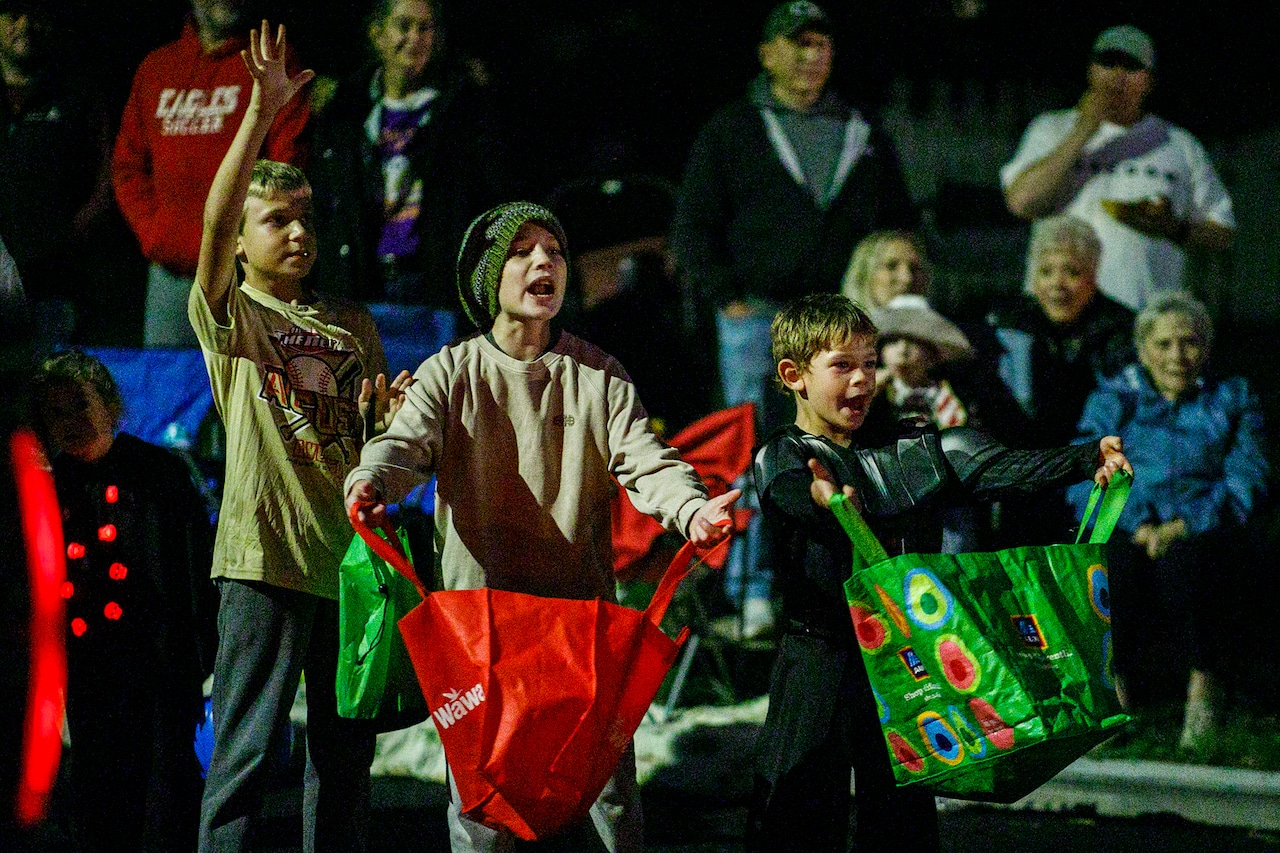 Mechanicsburg clergy to host ‘No Hate Here’ rally after KKK recruiter visited parade