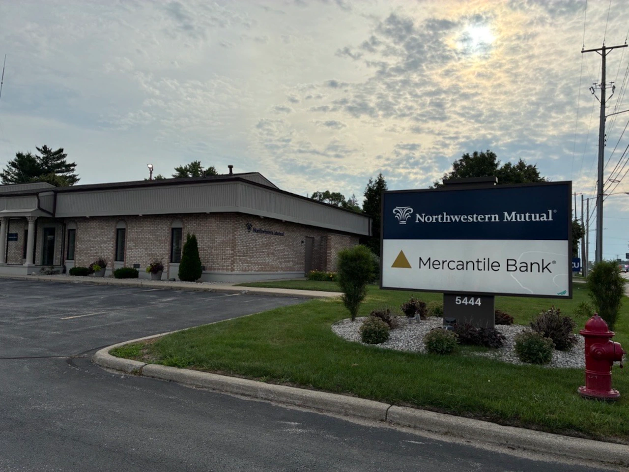 Lawsuit: Mercantile Bank ignored safety concerns of employee who was taken hostage, assaulted