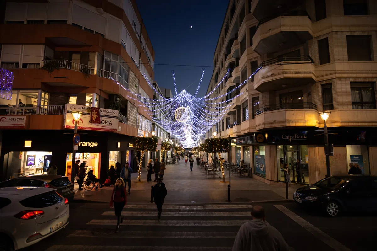 Patron Saint and Christmas Lights to Illuminate 70 Streets, Squares and Neighbourhoods in Torrevieja