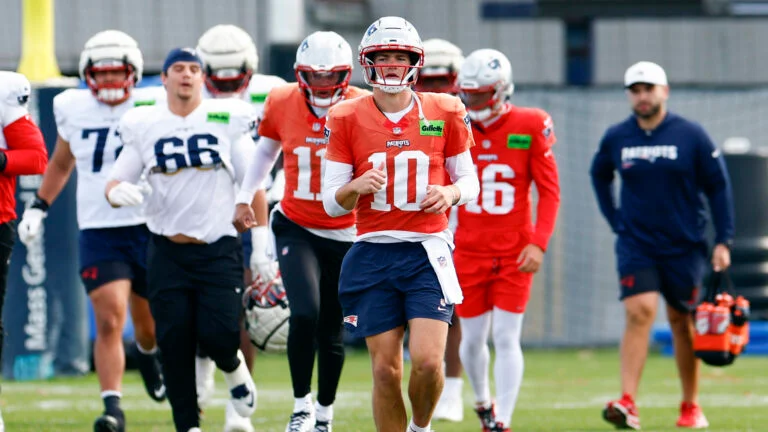 Patriots vs. Browns live updates: Can Patriots extend win streak to five games?