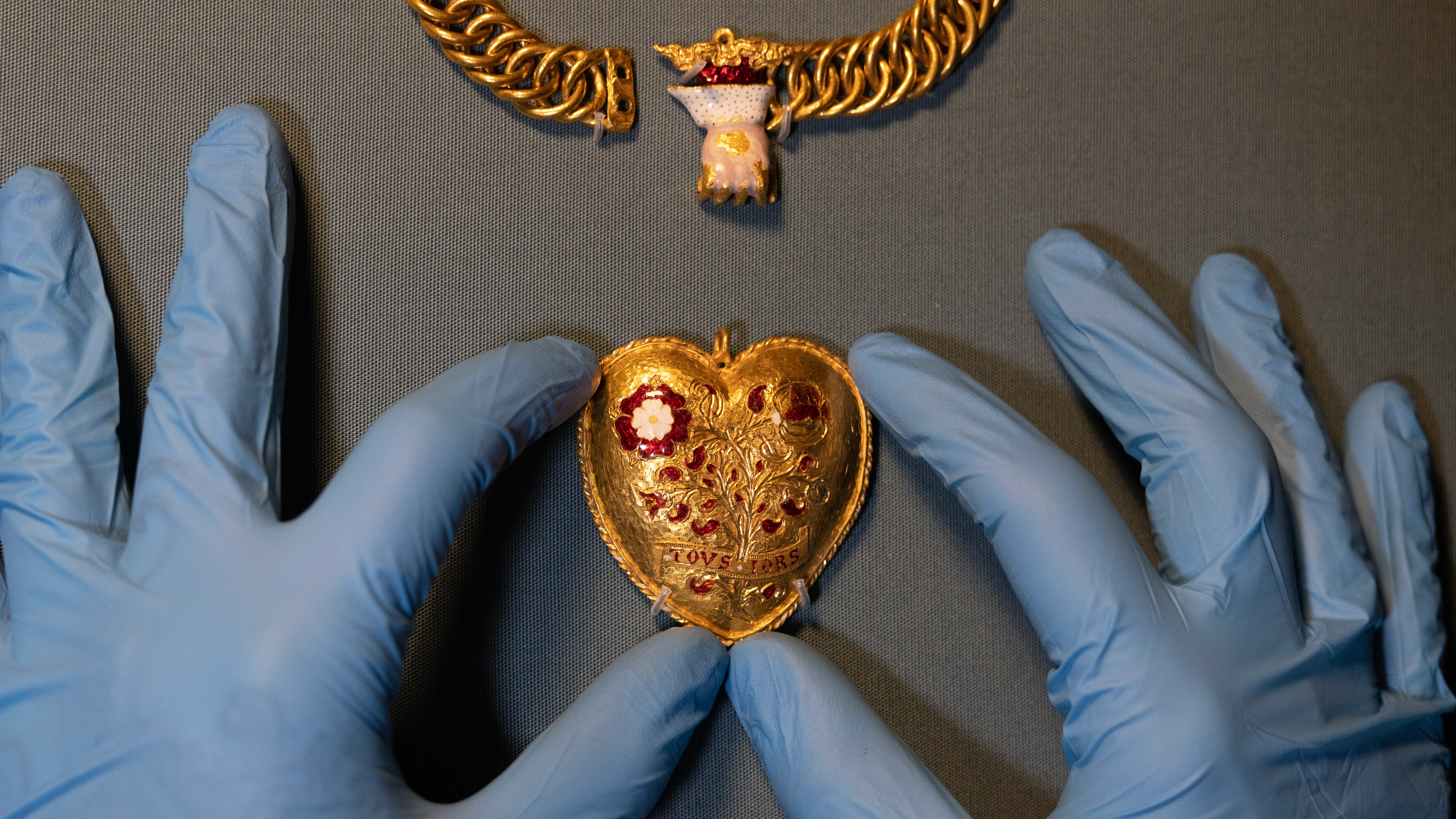 How a Necklace May Rewrite the Love Story of Henry VIII and Catherine of Aragon