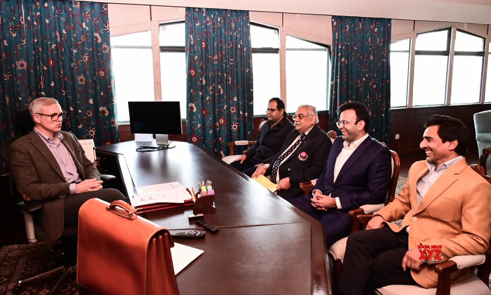 Jammu: BCCI Honorary President meets J&K Chief Minister #Gallery