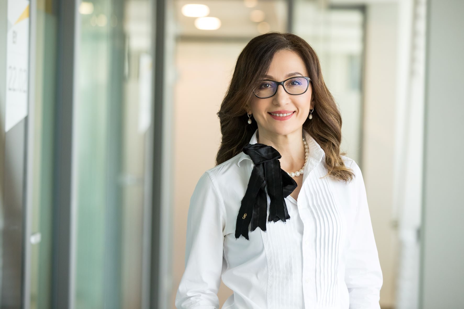 Resale and rental models emerge as lifelines for sluggish global luxury market – EY report