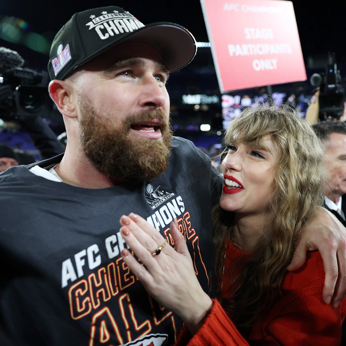Taylor Swift Reunites With Brittany Mahomes at Travis Kelce's Game