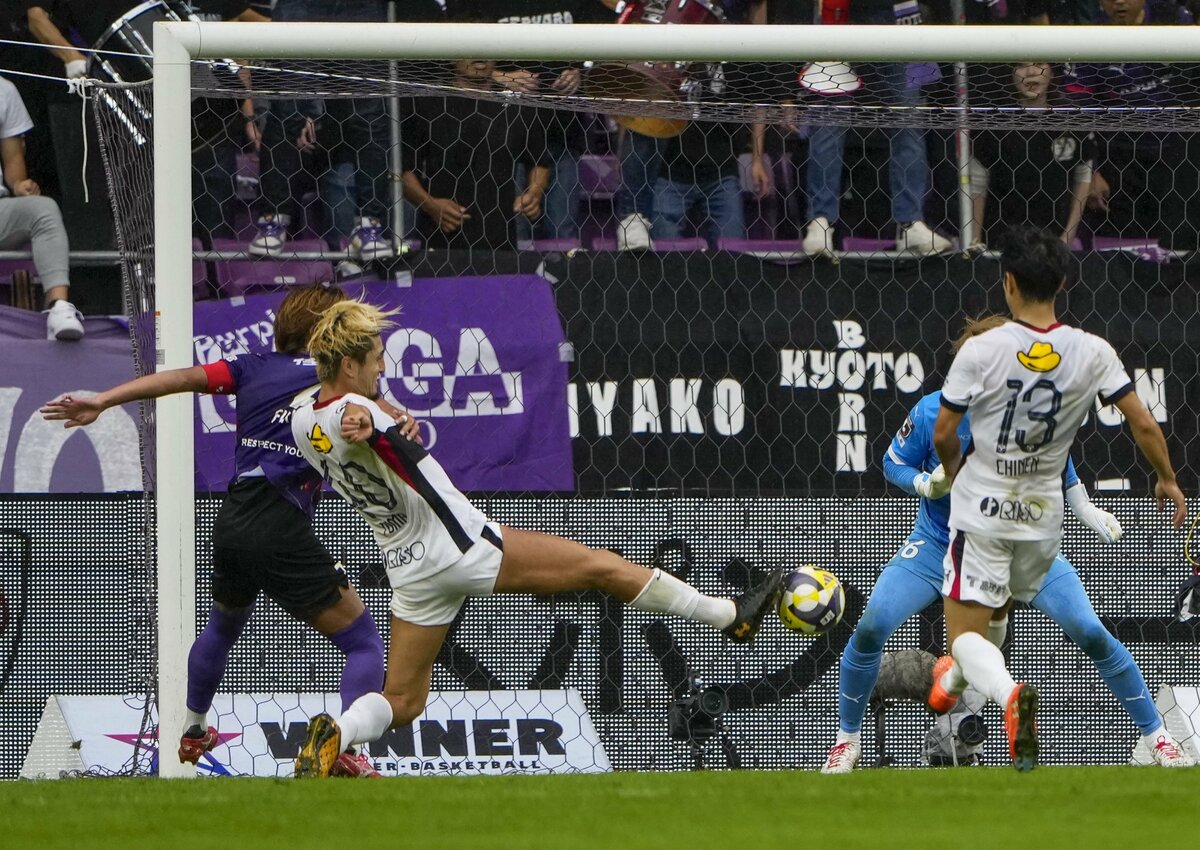 Football: Kashima grab late draw to narrowly stay top, Niigata go down