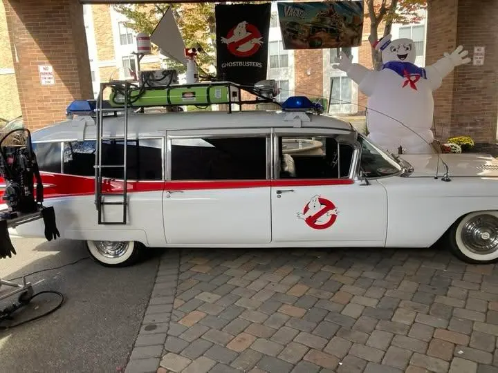 Lights, Camera, Nostalgia: Celebrating TV’s Golden Eras At Chiller Theatre Expo