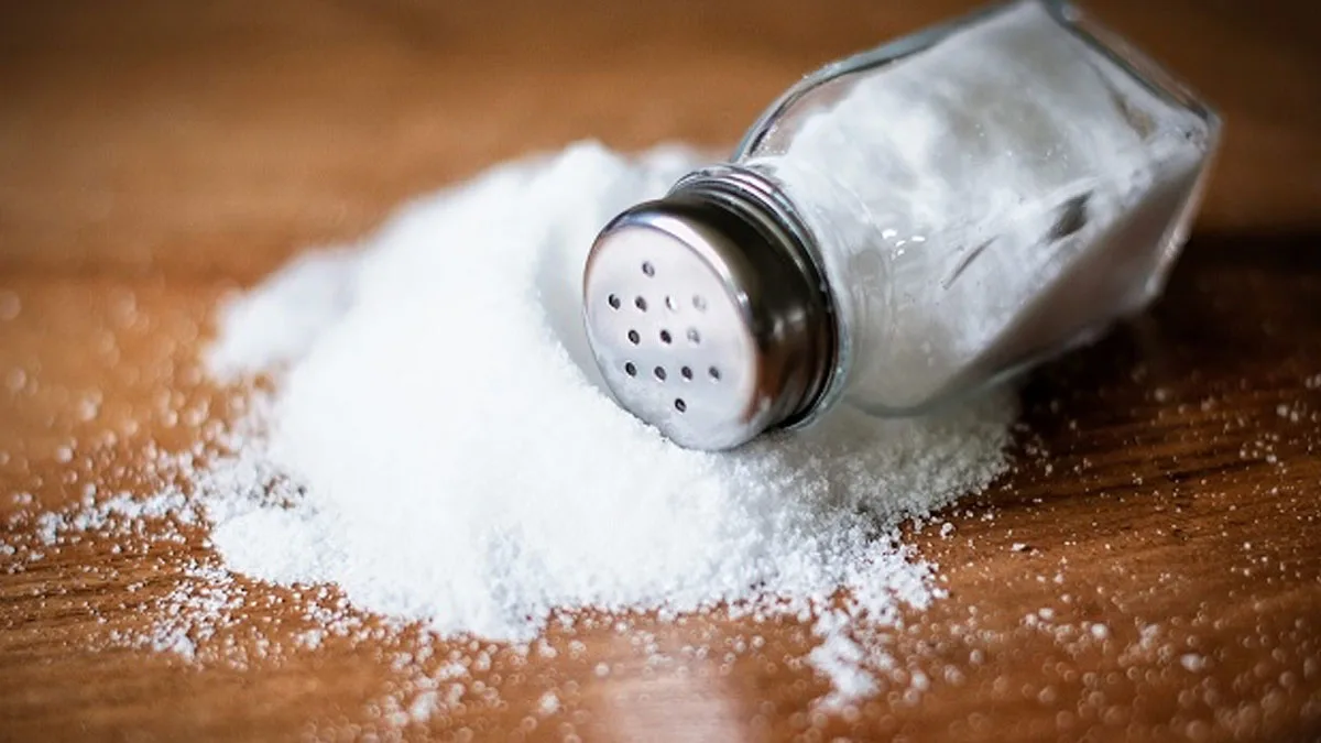 Health Tips : नमक कम करने के बाद भी ब्लड प्रेशर बढ़ रहा है, जानिए क्या है कारण