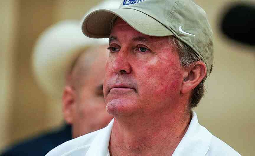 Texas AG sues maker of Tylenol