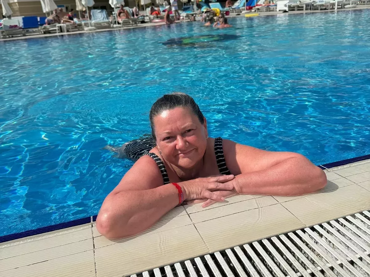 Mum dead after being injected with £20 black market 'skinny jab' at salon