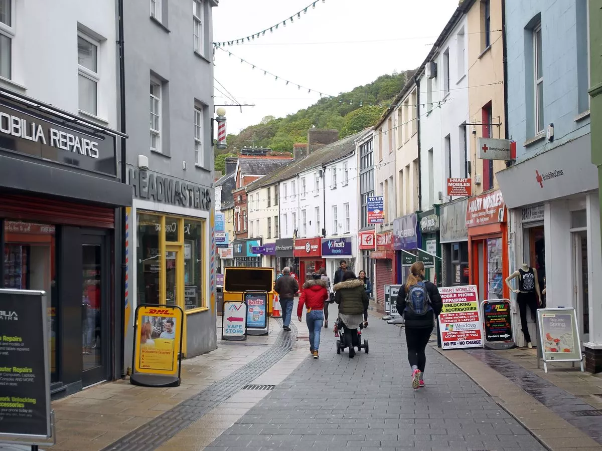 'Business model of town centre that we grew up with is dead' says former Welsh minister