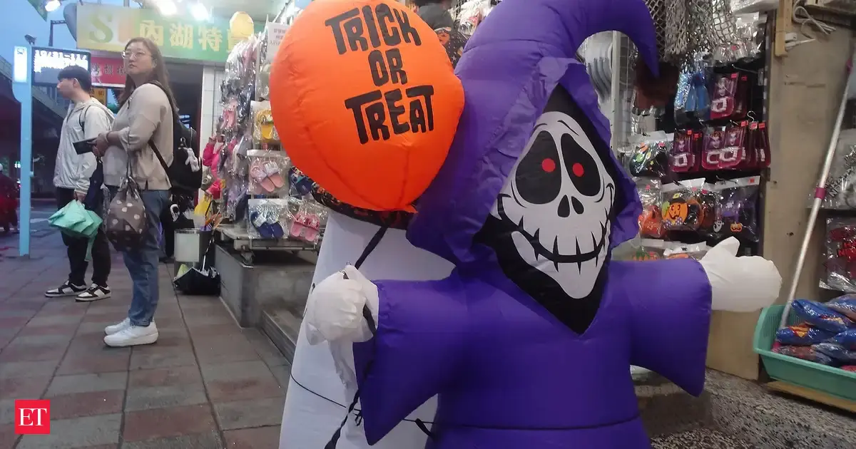 50+ Halloween quotes to get you in the spooky spirit