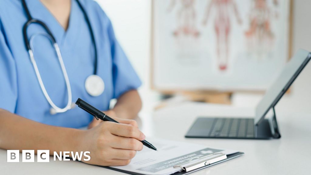 Talks due to resume as health unions move towards strike ballot