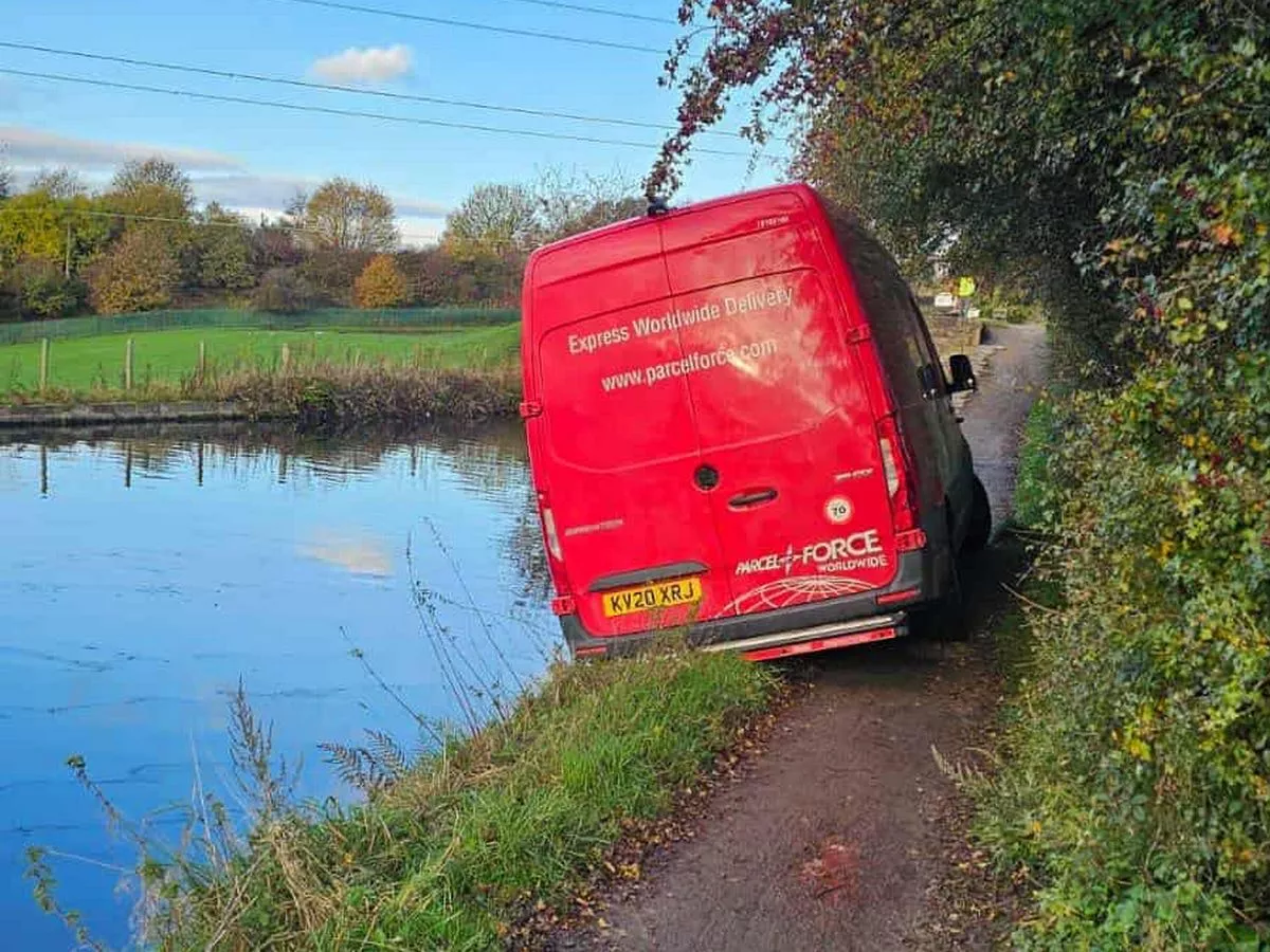 Parcelforce driver 'followed sat nav' onto canal footpath, then the inevitable happened