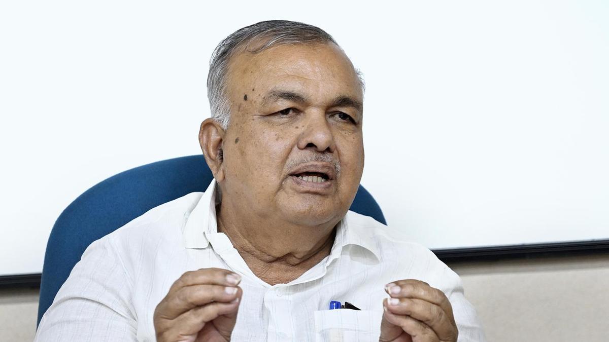 Post Kurnool tragedy, Karnataka to mandate extra emergency doors and fire extinguishers in buses