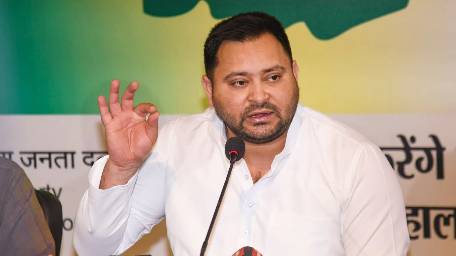 Bihar Polls: Tejashwi’s Job Promise Finds Work—In The Voter’s Mind