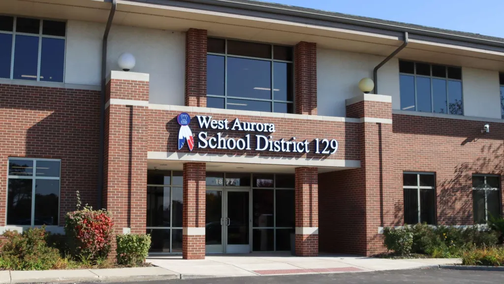 West Aurora School District may study modernizing classrooms