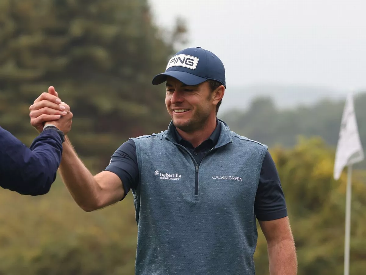 Ex-LIV Golf star who was banned by PGA Tour and missed putt worth £1.5m nearing return